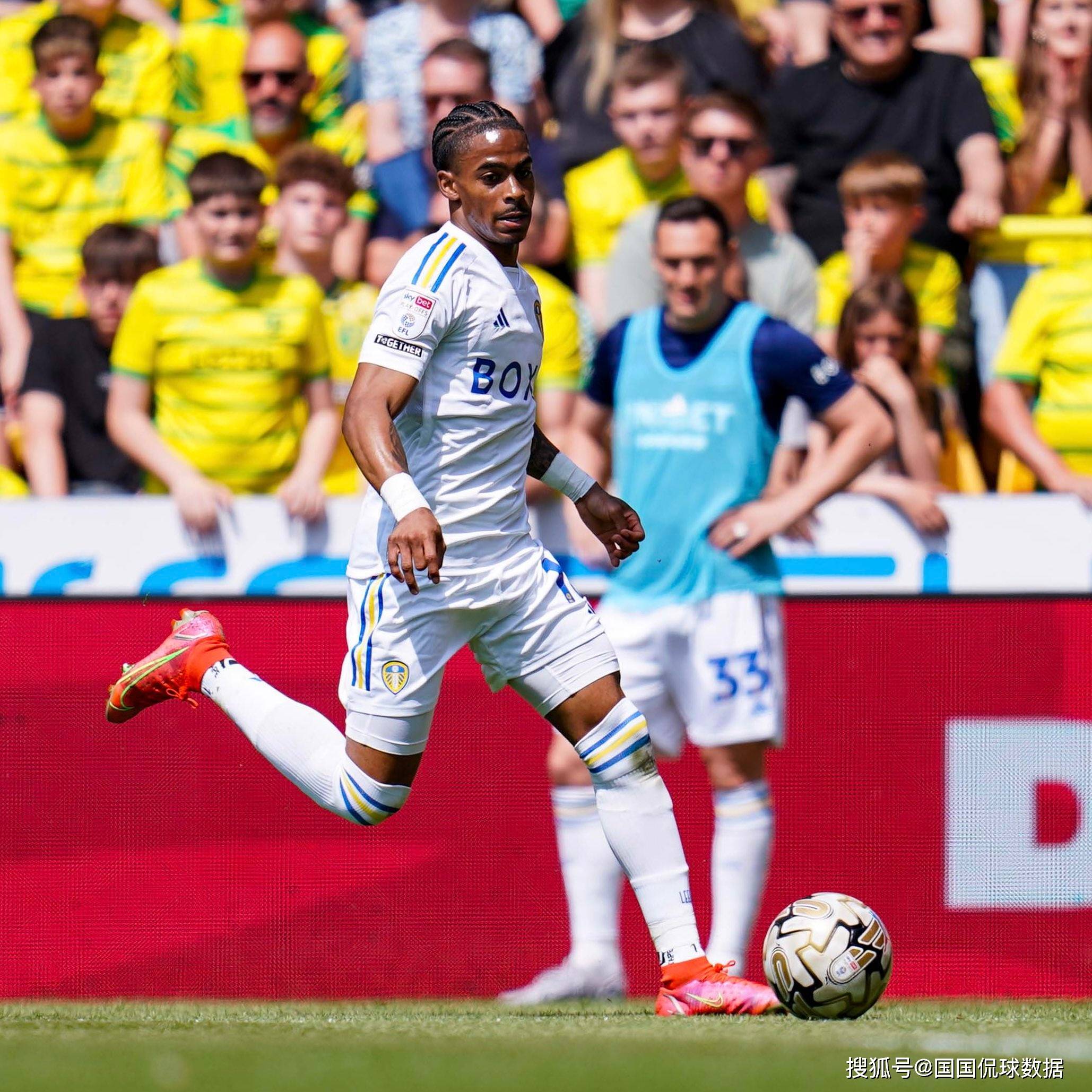 乐鱼体育 -荷甲倒计时，武汉三镇清晨战术微调，细节引发关注，管理层满意，身体对抗强度拉满的简单介绍